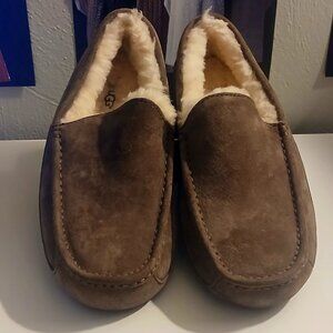 UGG Australia chestnut Ascot moccasin slippers Size 8